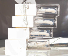 Load image into Gallery viewer, Clear Lustrous Lip Oils