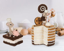 Load image into Gallery viewer, Mouse with Fancy Dessert