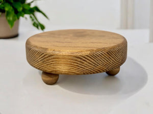Round Riser with Ball Feet
