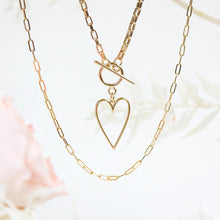 Load image into Gallery viewer, Lovestruck Heart Necklace