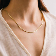 Load image into Gallery viewer, Herringbone Chain Necklace