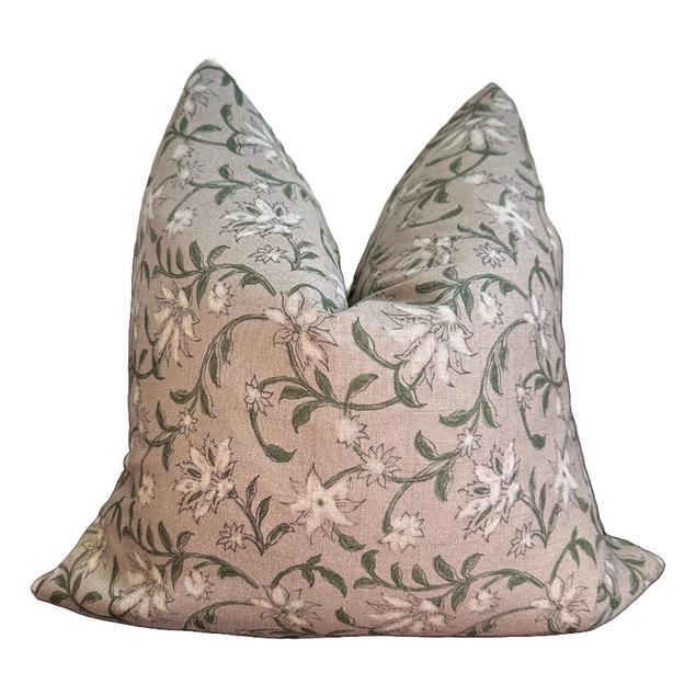 Isla Indoor/Outdoor Pillow Cover