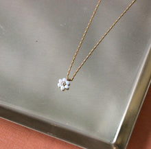 Load image into Gallery viewer, Floryo Necklace