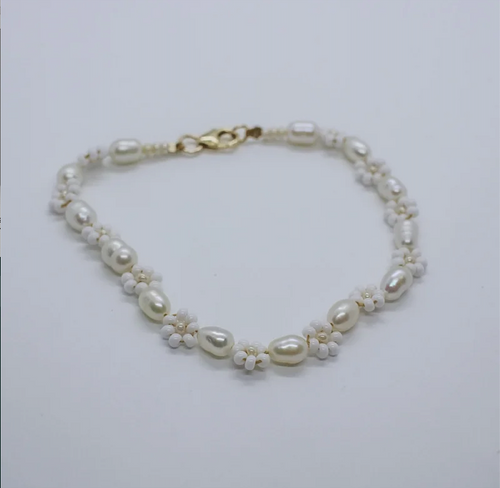 Daisy Pearl Anklet