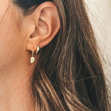 Load image into Gallery viewer, Spario Earrings