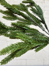 Load image into Gallery viewer, 24&quot; Fresh Touch Spruce Spray