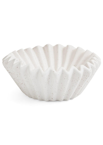 Porcelain Scalloped Bowl