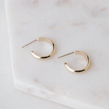 Load image into Gallery viewer, Silvia Hoop Earrings