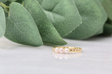Load image into Gallery viewer, Triple Pearl Beaded Ring