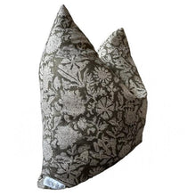 Load image into Gallery viewer, Meadow Pillow Cover