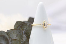 Load image into Gallery viewer, Baguette CZ Ring