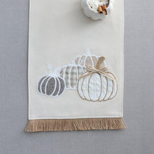 Load image into Gallery viewer, Plaid Woven Pumpkin Table Runner