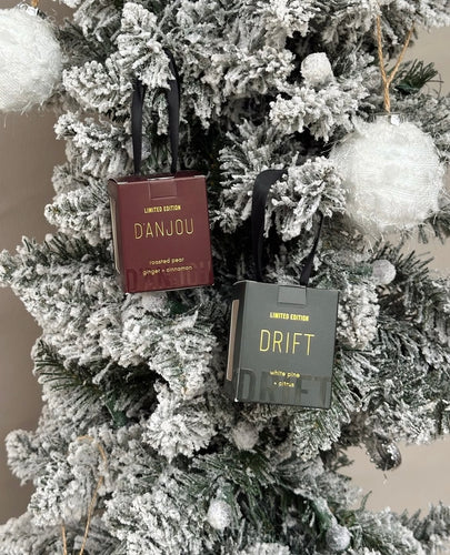 D'Anjou Ornament Candle | Roasted Pear + Cinnamon + Ginger