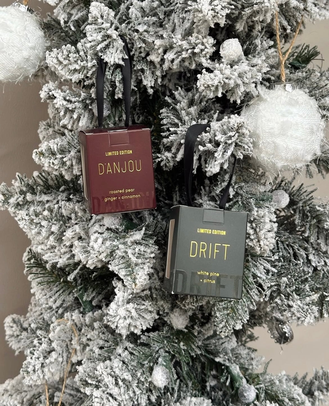 Drift Ornament Candle | White Pine + Citrus