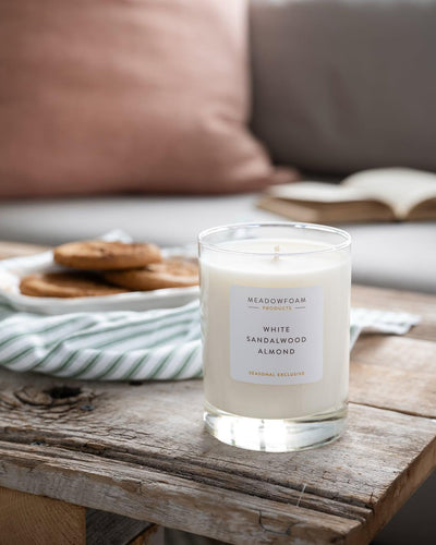 White Sandalwood Almond Candle