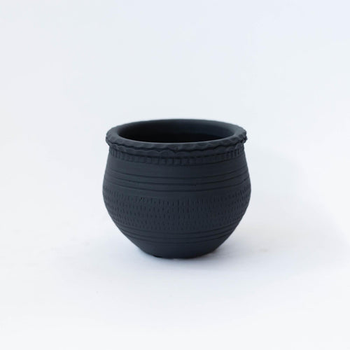 Black Flowered Pot