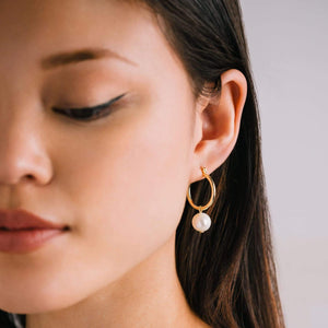 Andie Pearl Hoop Earrings