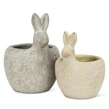 Load image into Gallery viewer, Medium Planter with Rabbit Head