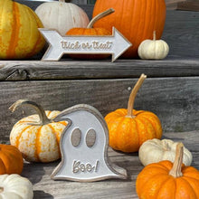 Load image into Gallery viewer, Boo Halloween Carved Ghost