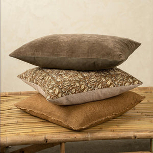 Lumbar Carob Vera Velvet Pillow