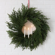 Load image into Gallery viewer, 32&quot; Fresh Touch Norfolk Wreath