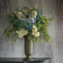 Load image into Gallery viewer, White Hydrangea Spray