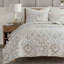 Load image into Gallery viewer, Becker Quilt Set