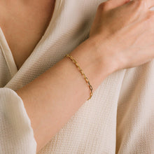 Load image into Gallery viewer, Paperclip Bracelet