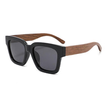 Load image into Gallery viewer, Black Gorgona Polarized Sunglasses